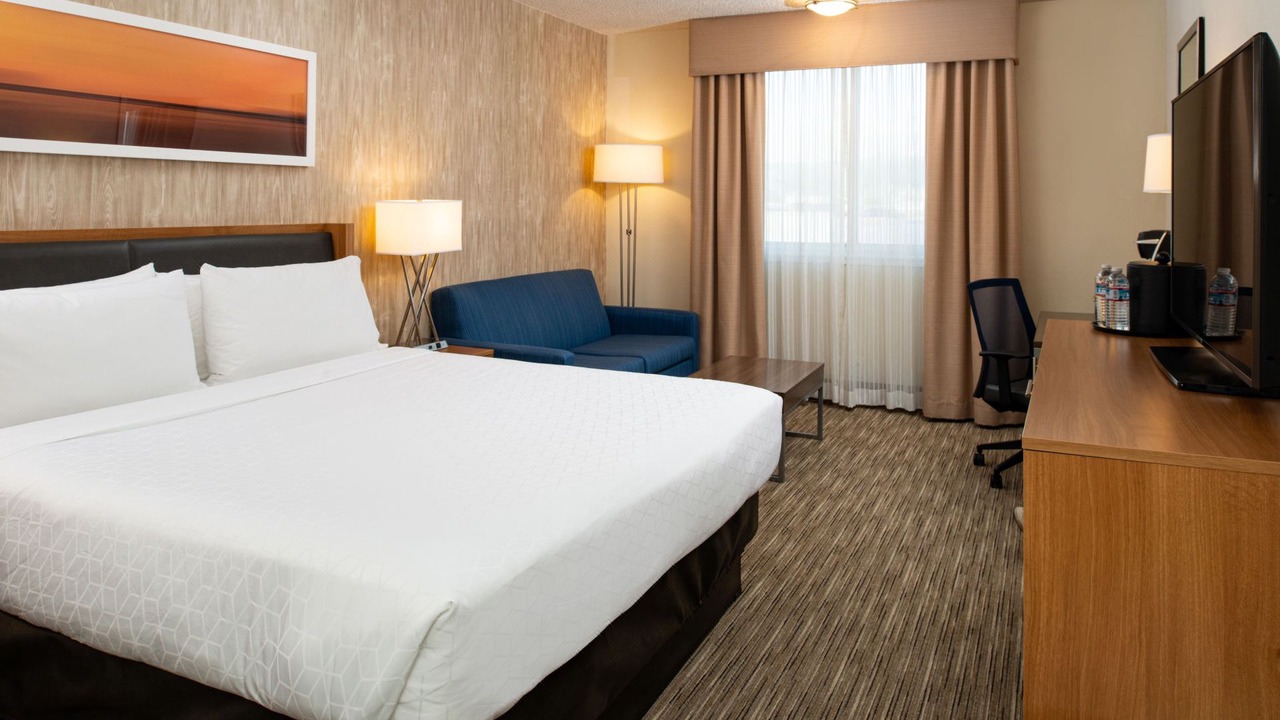 Photo of Bedroom in Burlingame