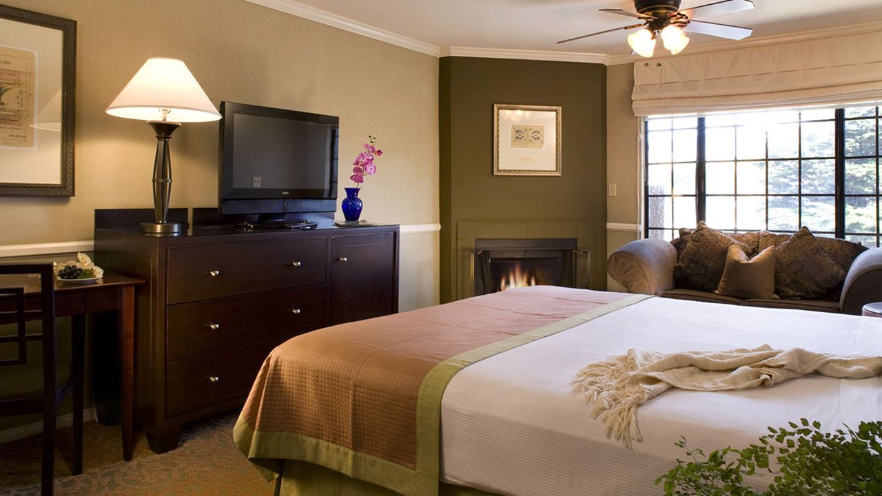 Photo of Bedroom in San Simeon