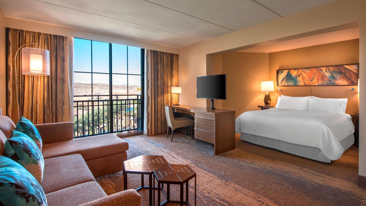 Photo of Bedroom in Lake Las Vegas