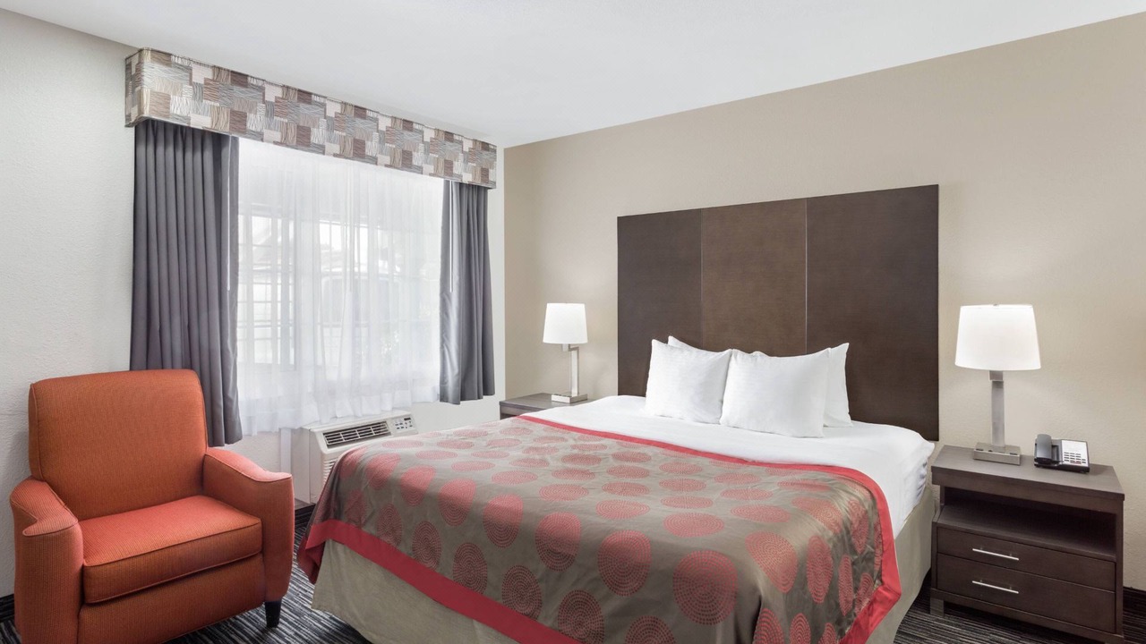 Photo of Bedroom in North Fremont Street