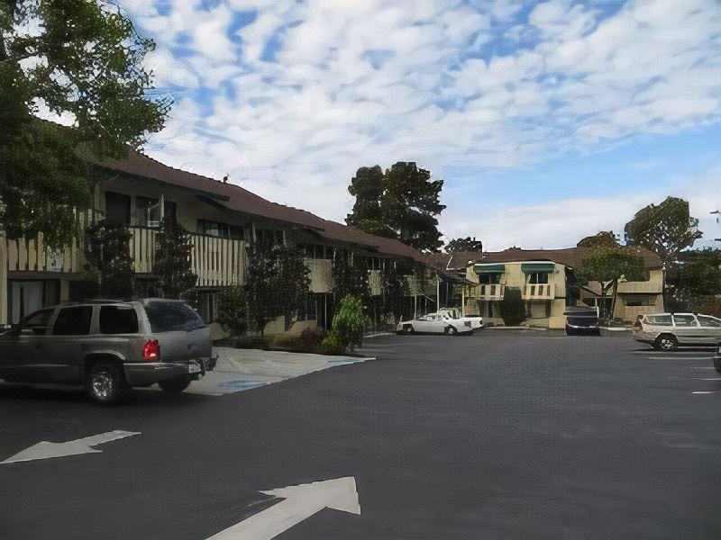 Photo of Buildings in North Fremont Street