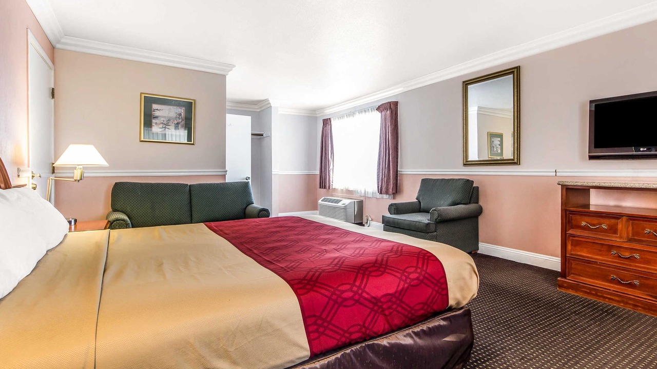 Photo of Bedroom in Castro Valley