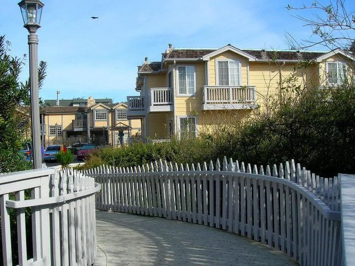 Photo of Buildings in San Simeon