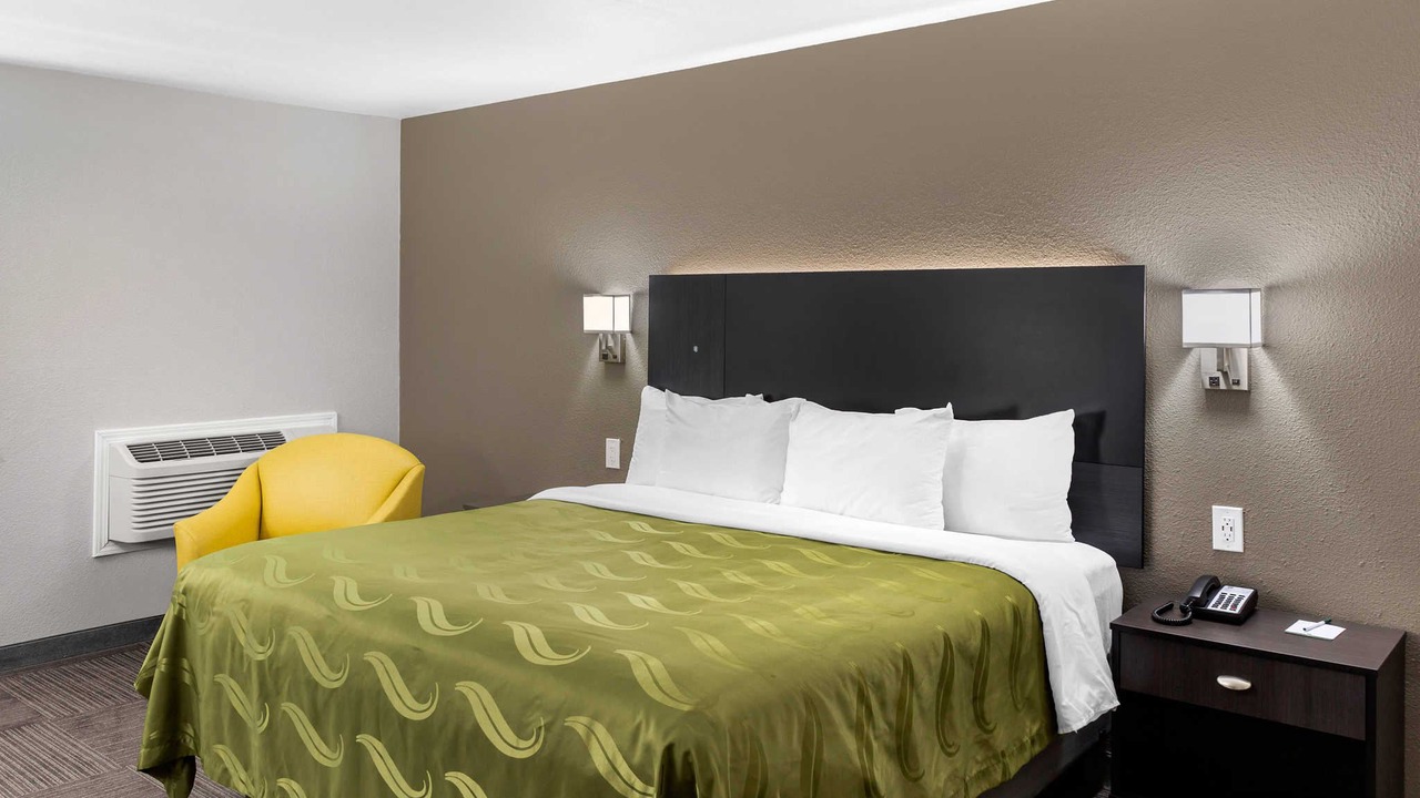 Photo of Bedroom in Kettleman City