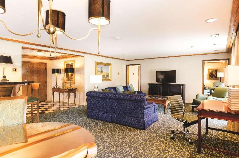 Photo of Livingroom in Bakersfield