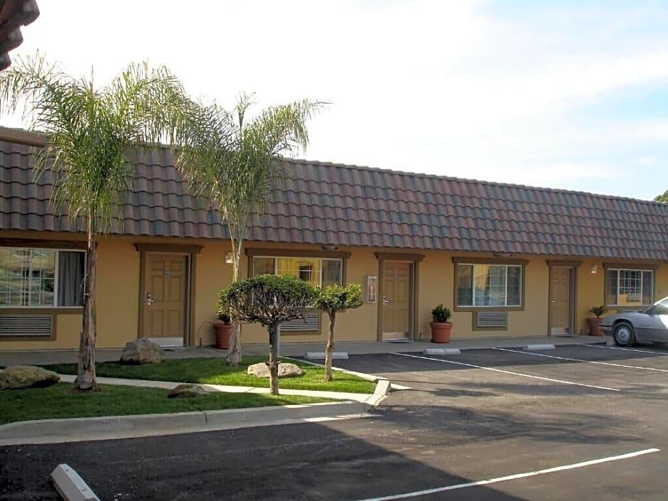 Photo of Buildings in Clovis