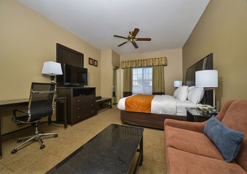 Photo of Livingroom in Bakersfield