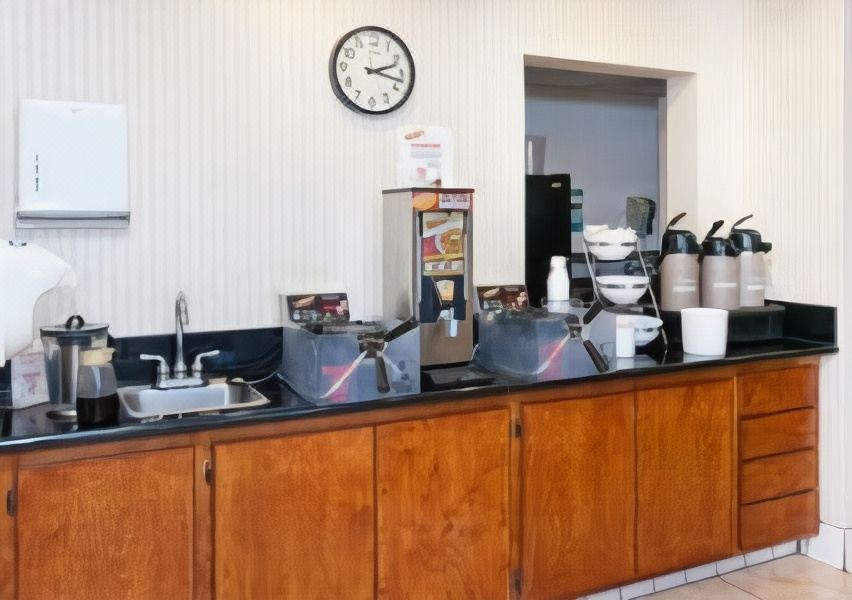 Photo of Kitchen in Oildale