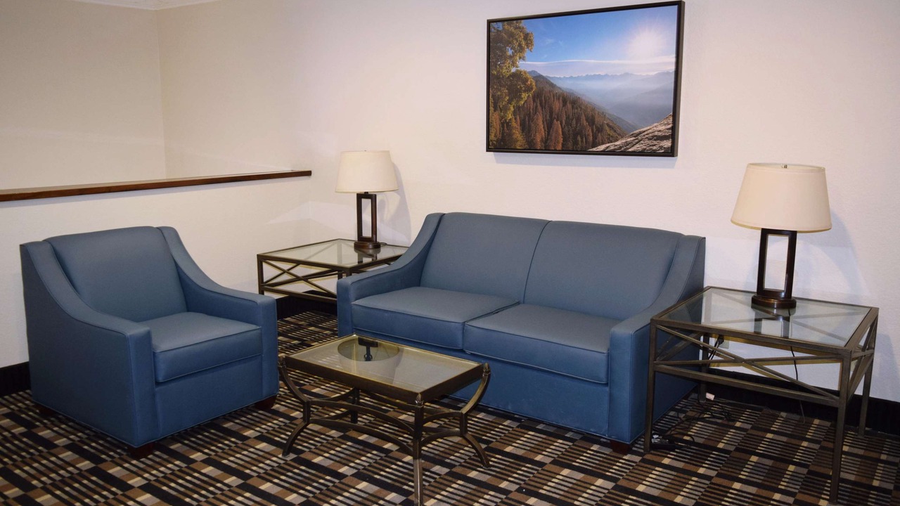 Photo of Livingroom in Tulare