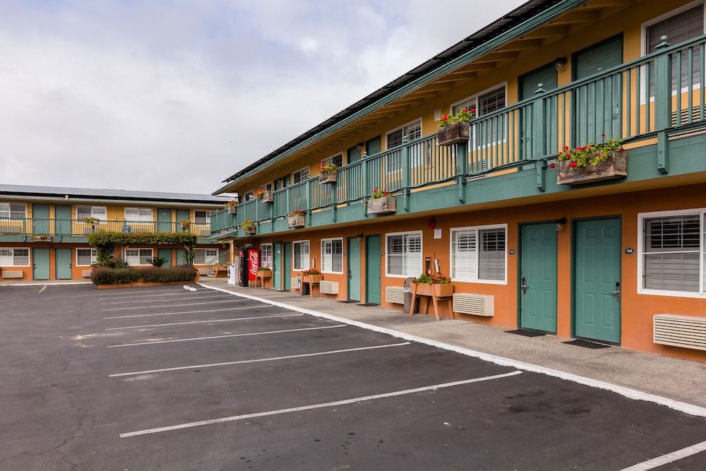 Photo of Buildings in Seaside