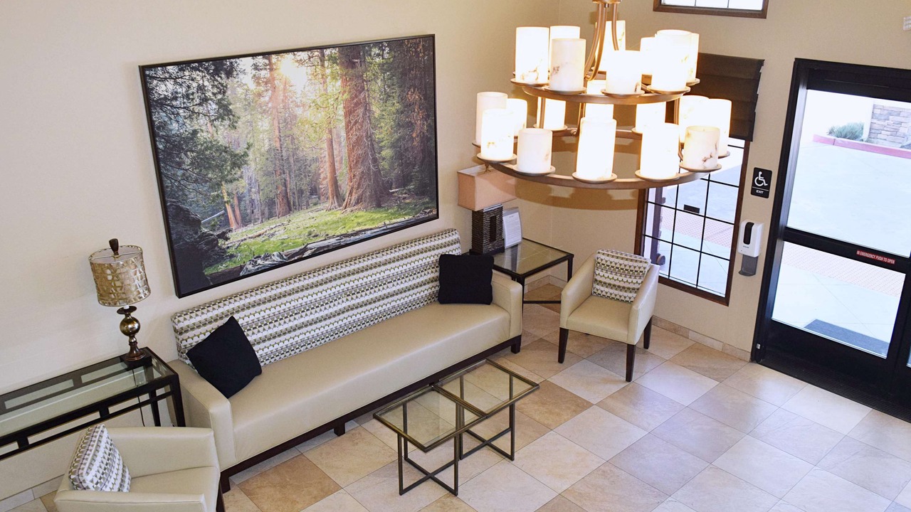 Photo of Livingroom in Tulare