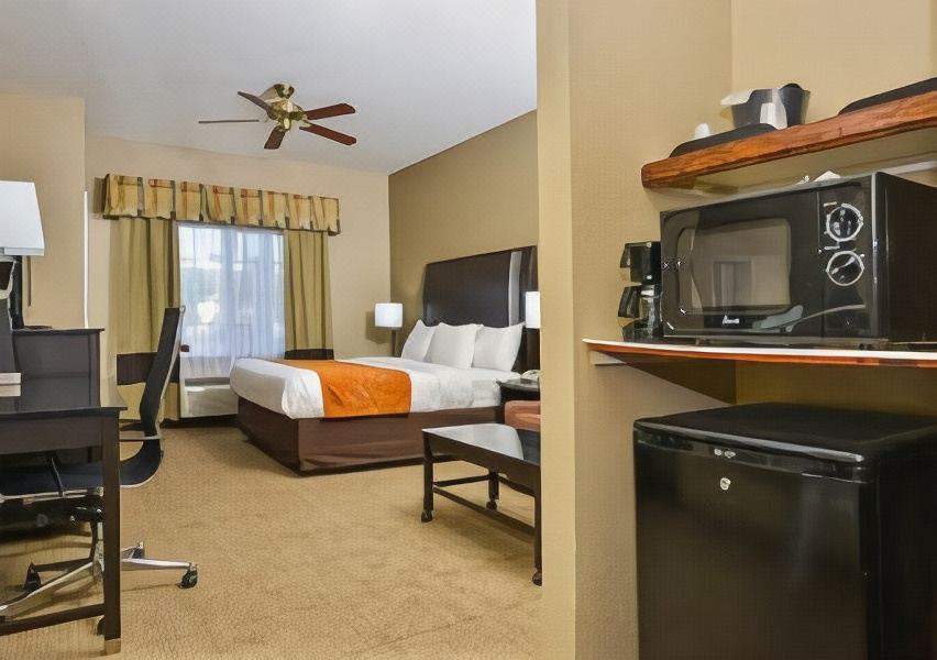 Photo of Livingroom in Bakersfield