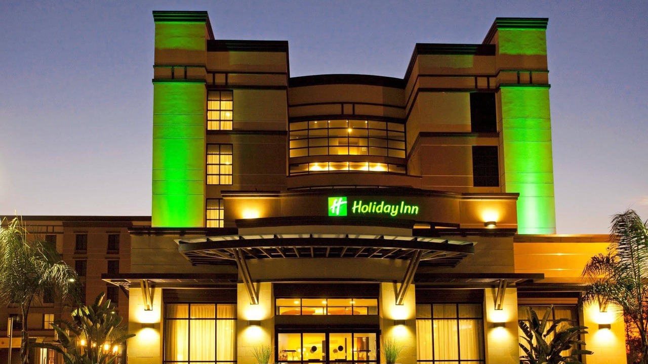 Photo of Buildings in Lake Forest