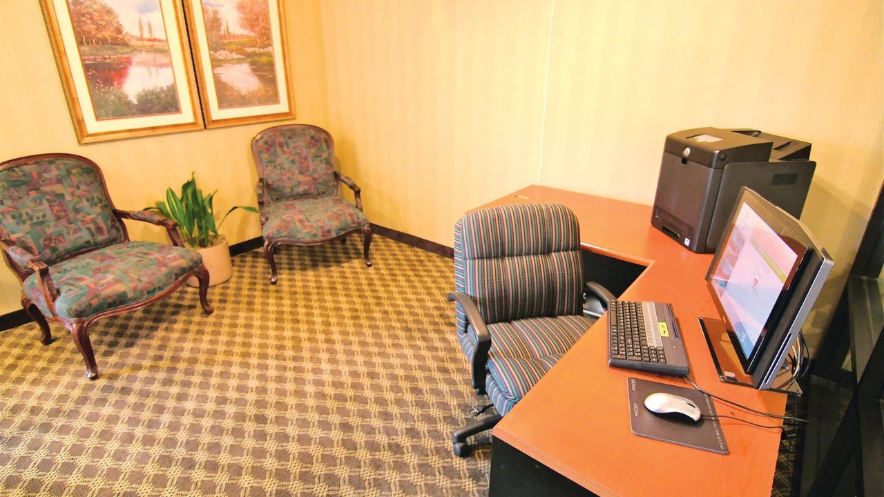 Photo of Livingroom in Hayward