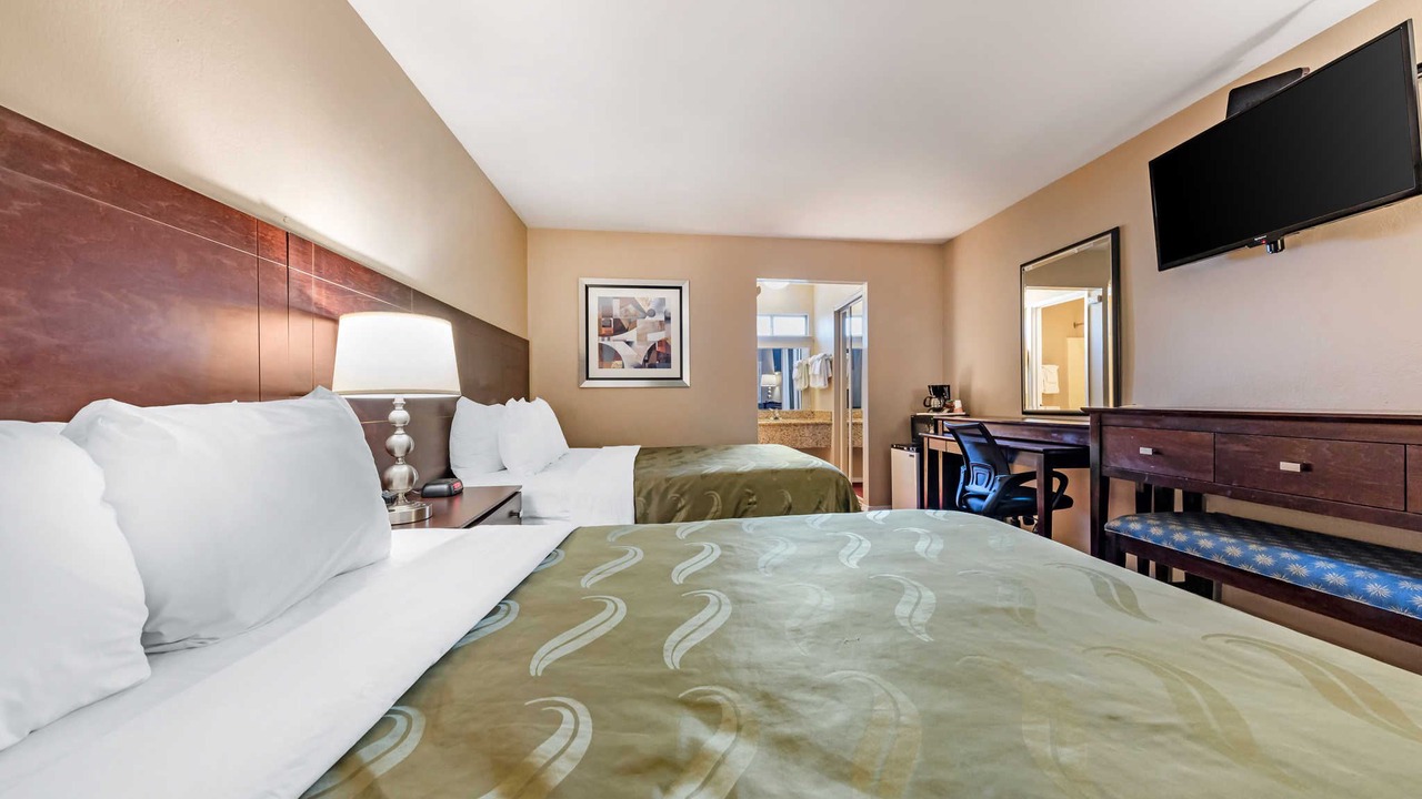 Photo of Bedroom in North Fremont Street