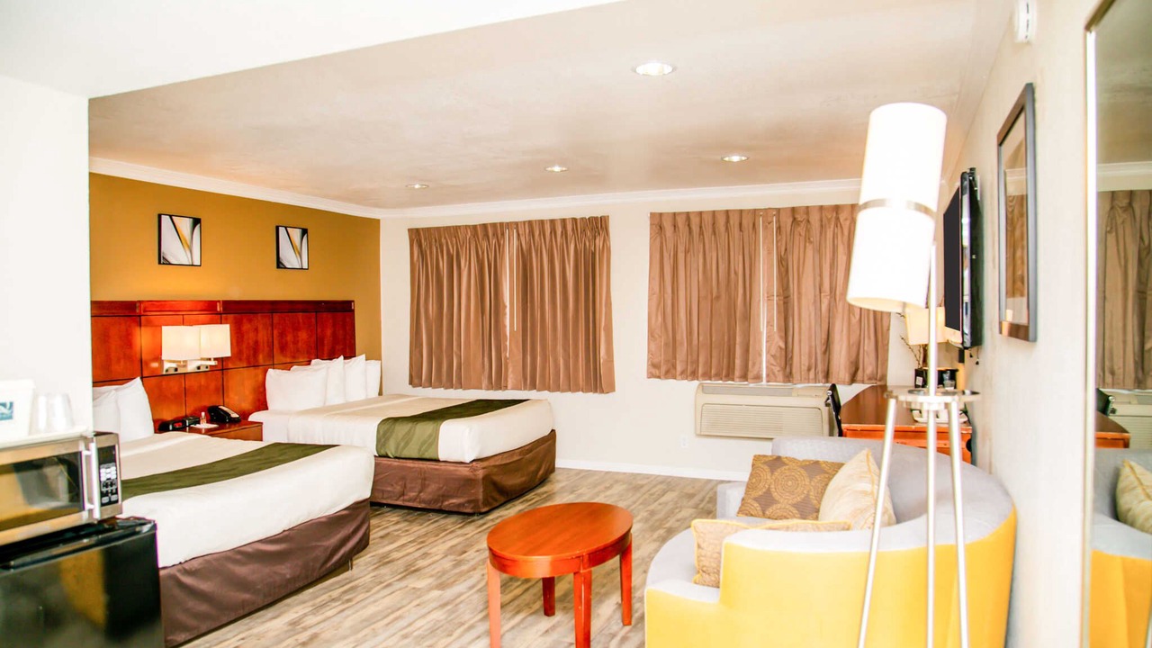 Photo of Livingroom in Thousand Oaks