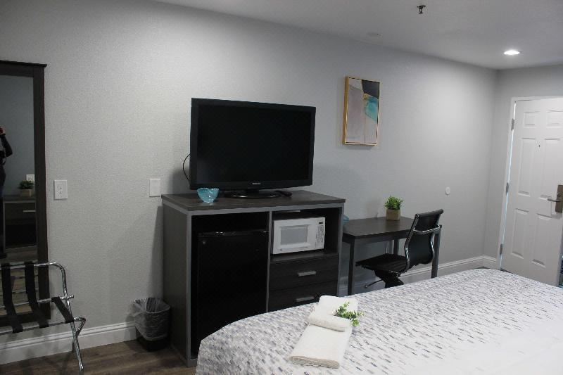 Photo of Bedroom in Chowchilla