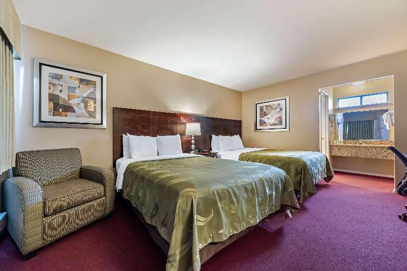 Photo of Bedroom in North Fremont Street