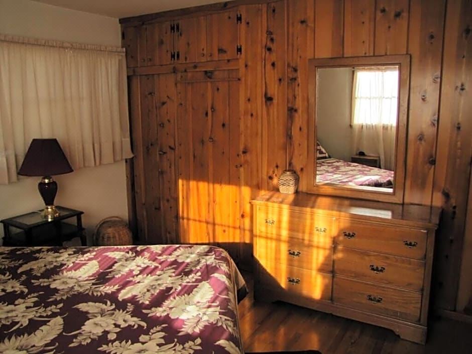 Photo of Bedroom in Kernville