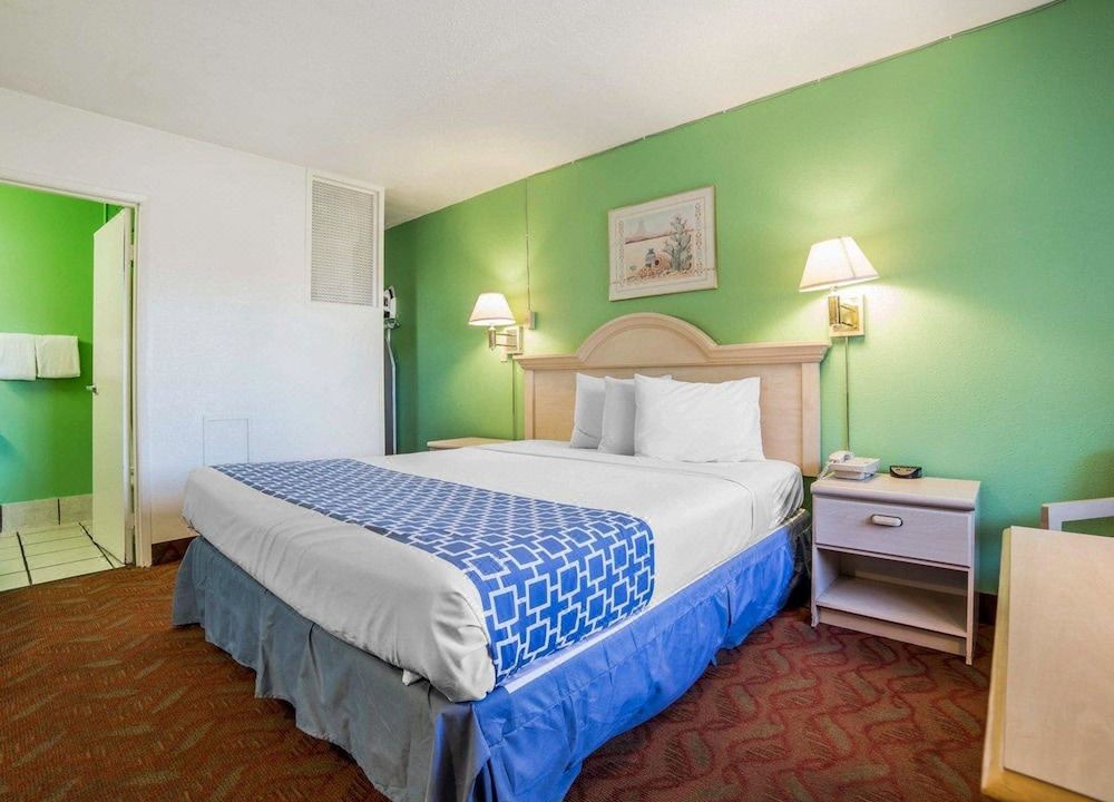 Photo of Bedroom in Fallon