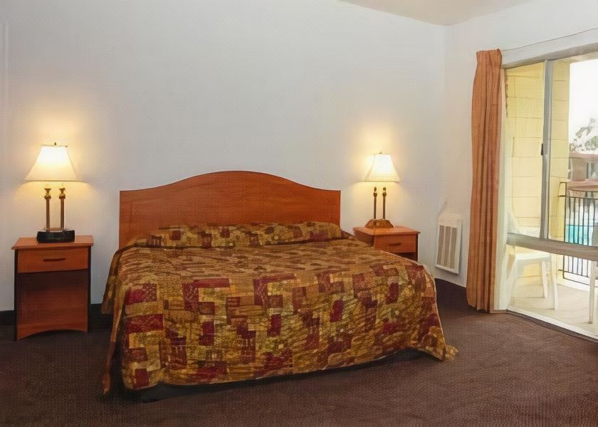 Photo of Bedroom in Oakland