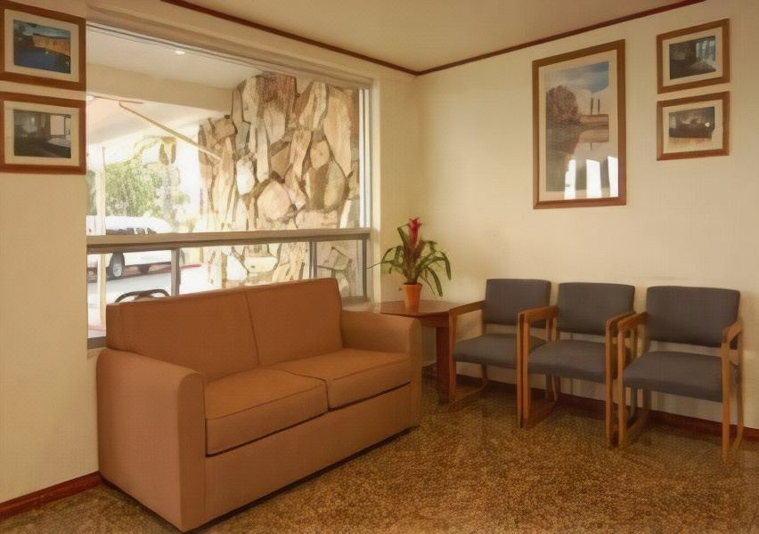 Photo of Livingroom in Oakland