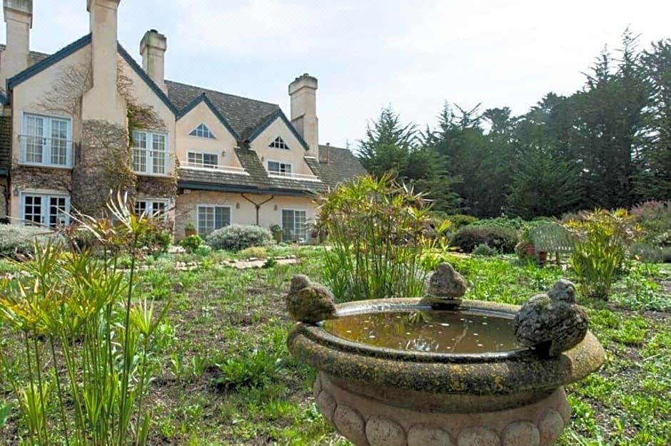 Photo of Buildings in Moss Beach