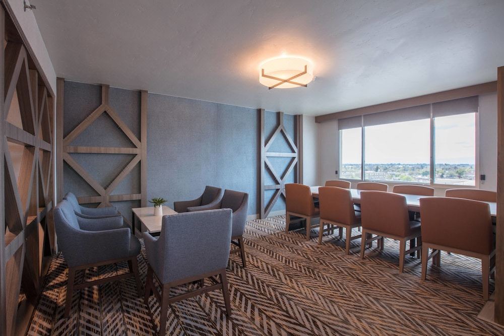 Photo of Livingroom in Downtown