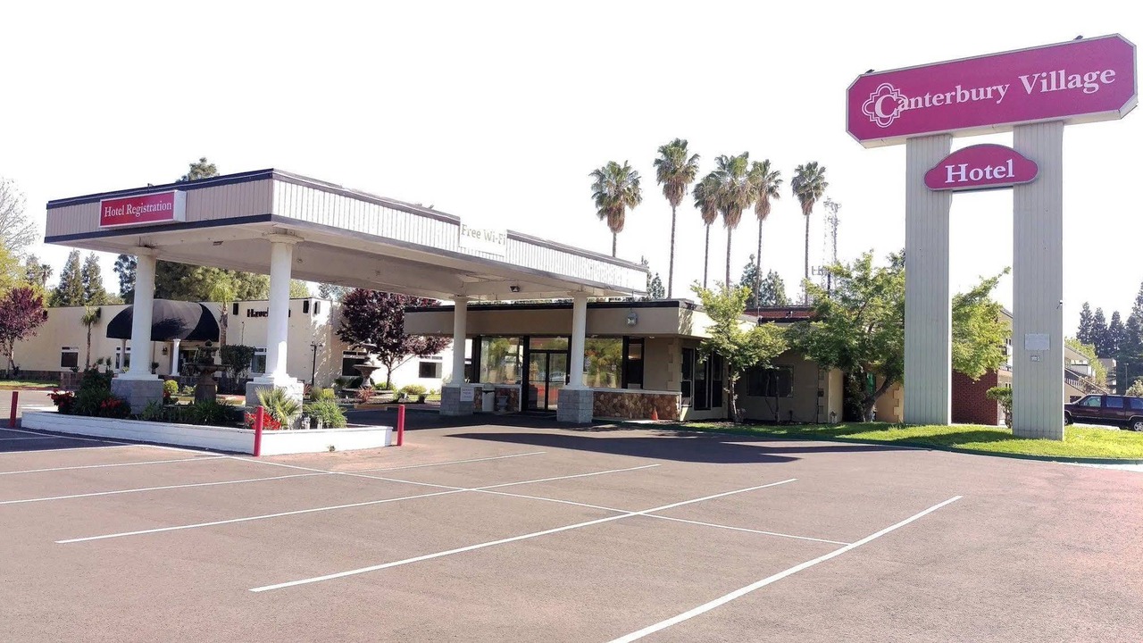 Photo of Buildings in Woodlake