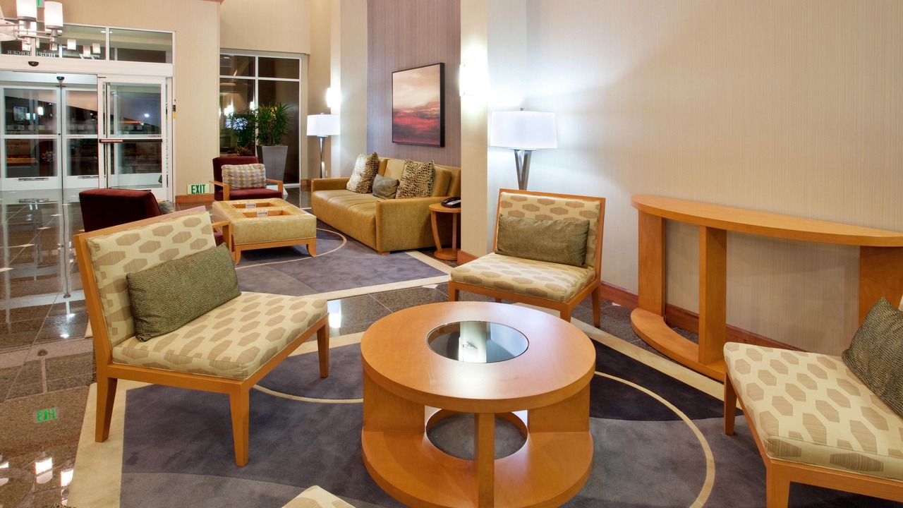 Photo of Livingroom in Oakland