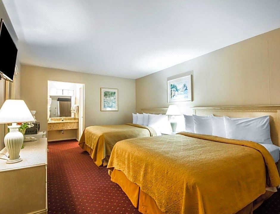Photo of Bedroom in North Fremont Street