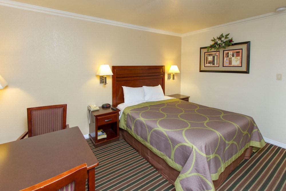 Photo of Bedroom in Downtown