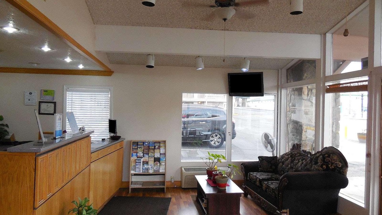 Photo of Livingroom in Winnemucca