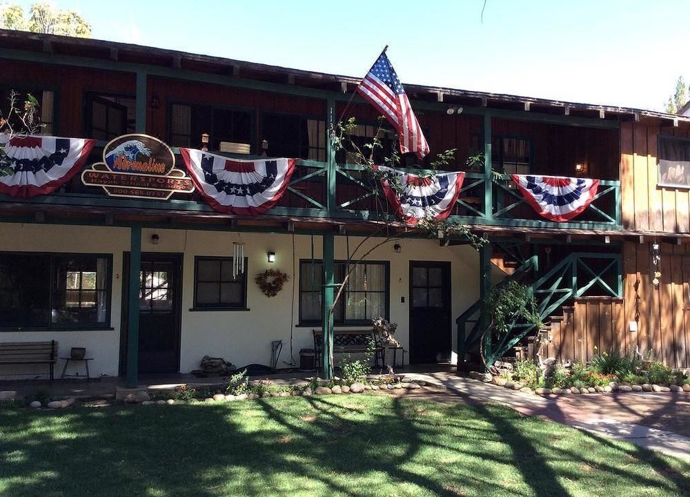 Photo of Buildings in Kernville