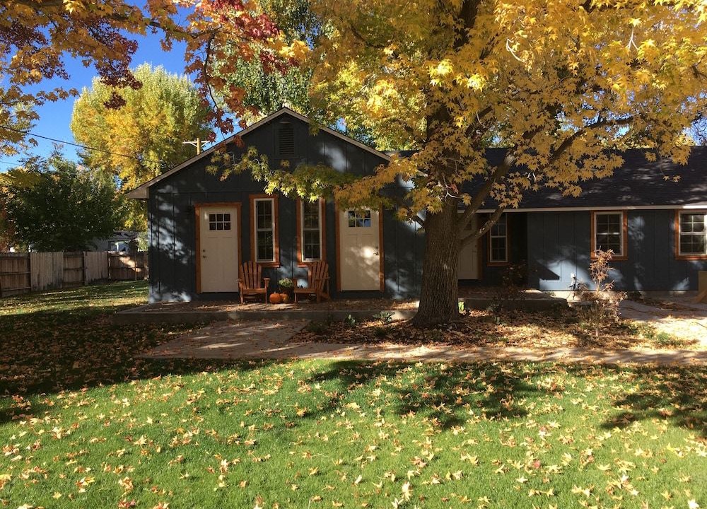 Photo of Buildings in Bishop