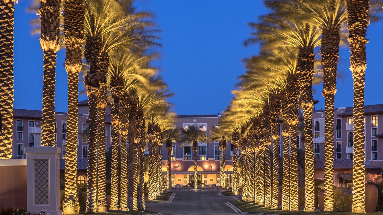 Photo of Buildings in Lake Las Vegas
