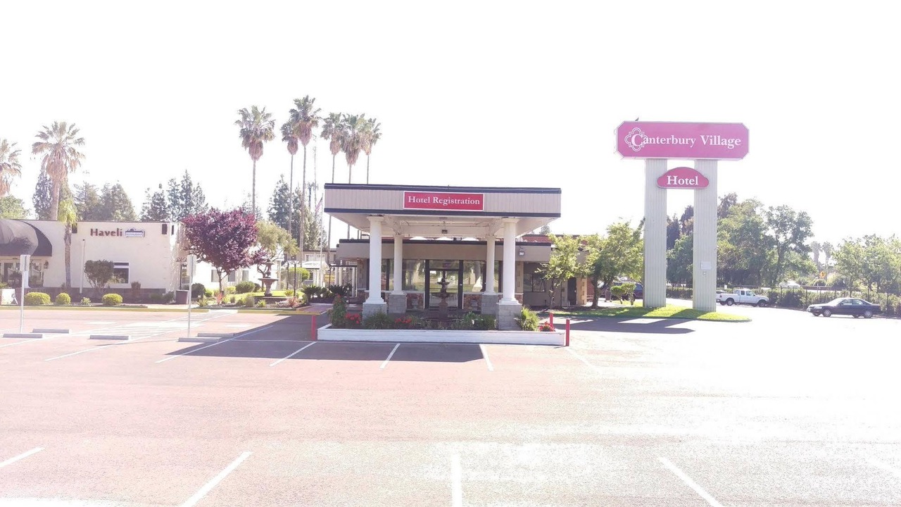 Photo of Buildings in Woodlake