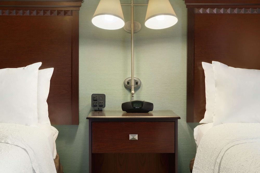 Photo of Bedroom in Newbury Park