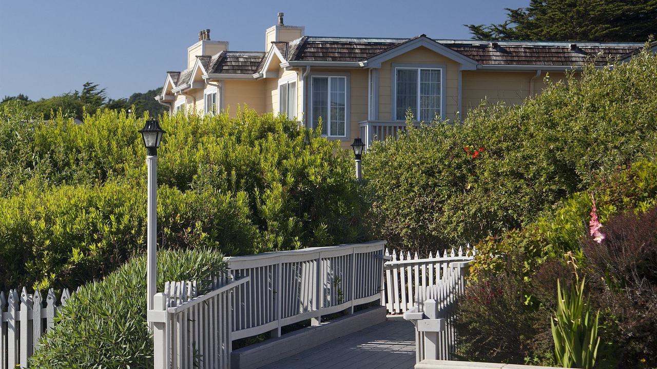 Photo of Buildings in San Simeon
