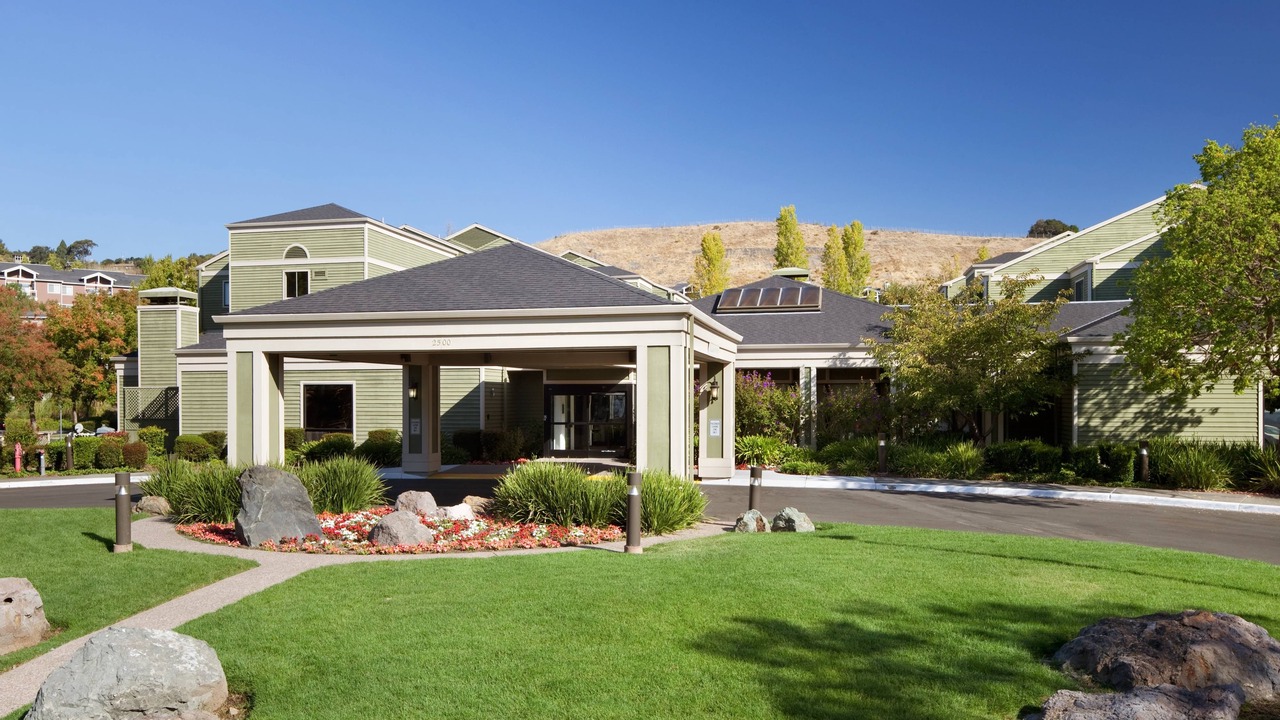 Photo of Buildings in Larkspur