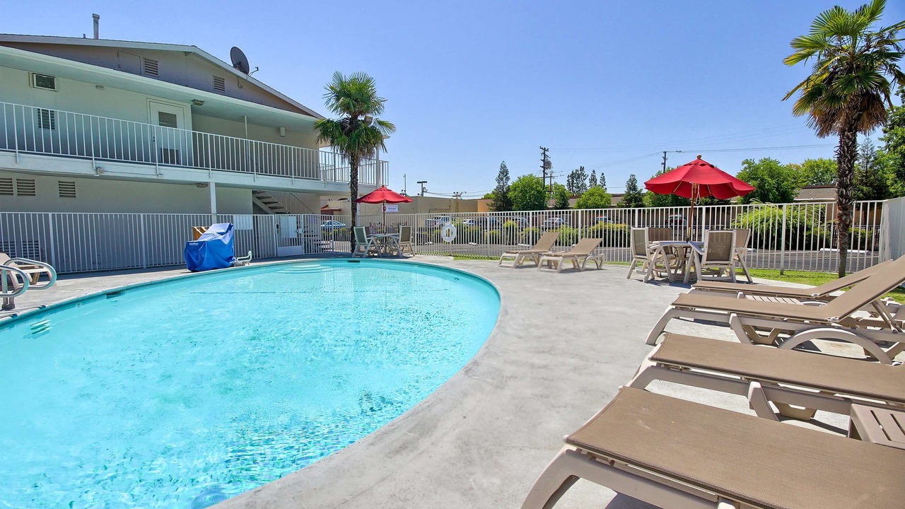 Photo of Outdoor in Raisin