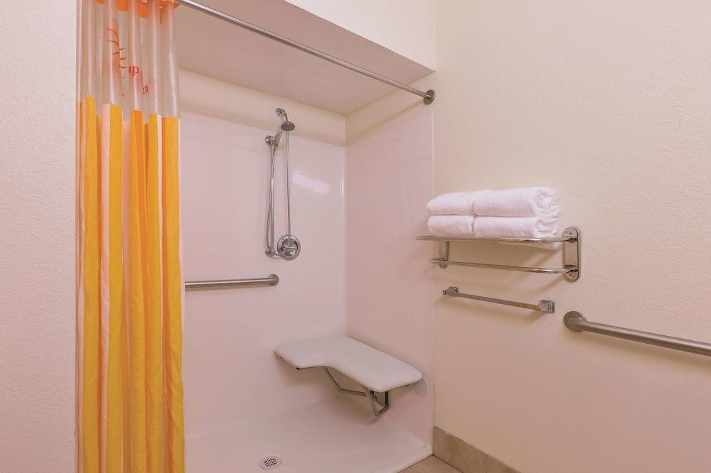 Photo of Bathroom in Tulare