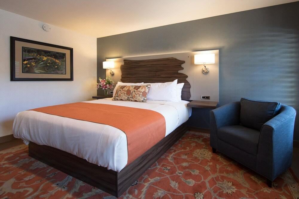Photo of Bedroom in Downtown