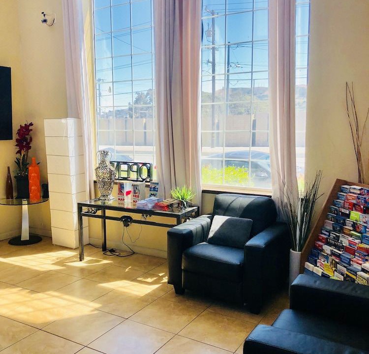 Photo of Livingroom in Daly City