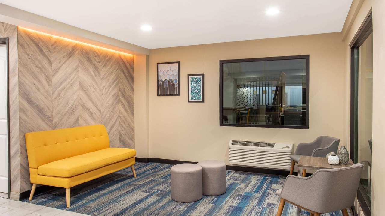 Photo of Livingroom in Merced