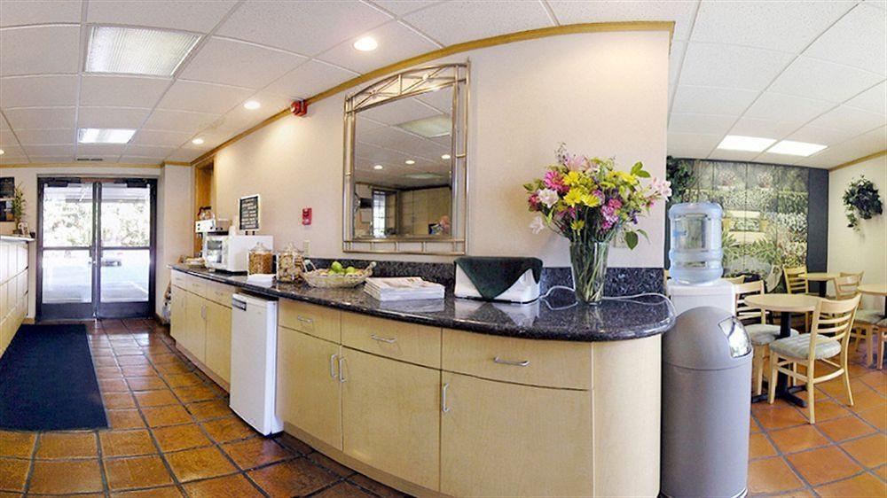 Photo of Kitchen in Newhall