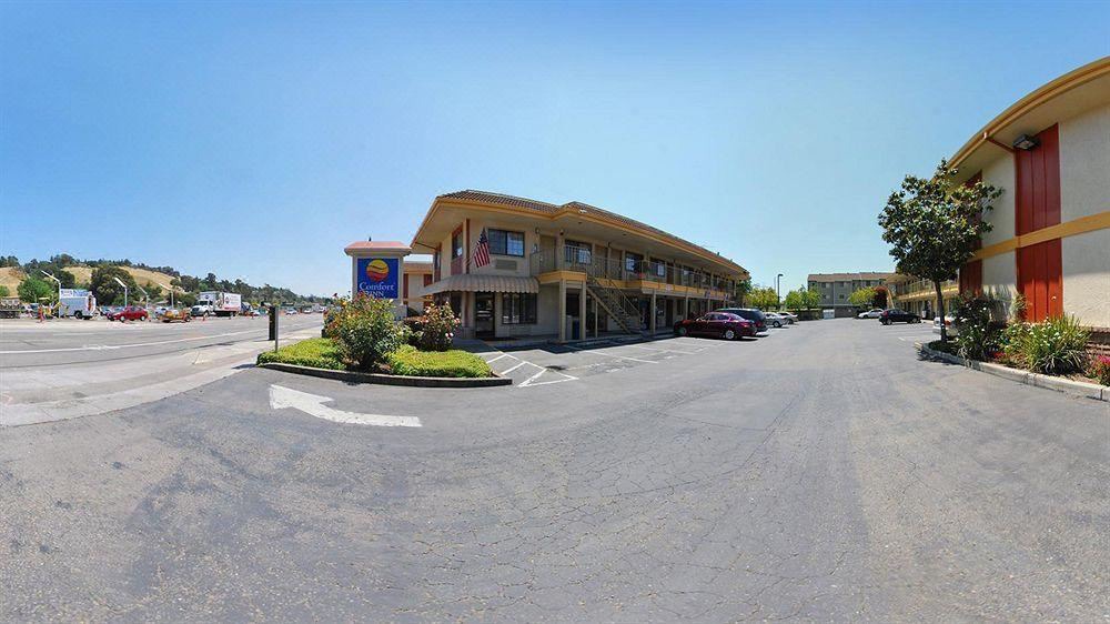 Photo of Buildings in Hayward