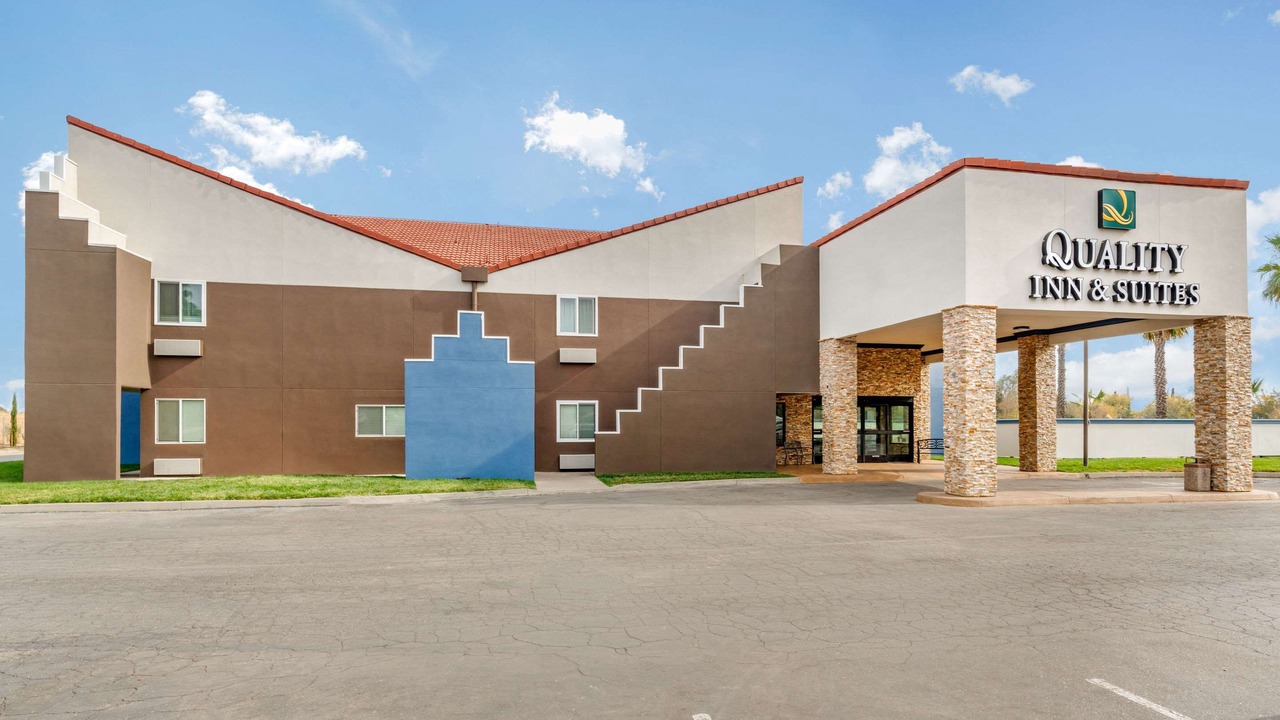 Photo of Buildings in Nut Tree