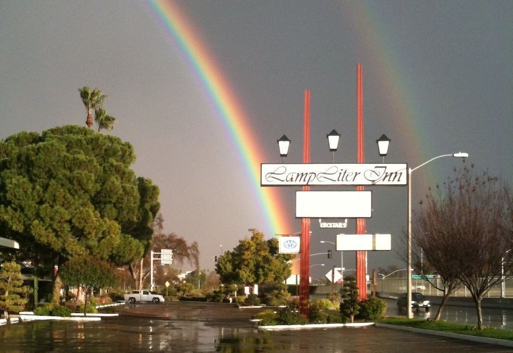 Photo of Buildings in Visalia