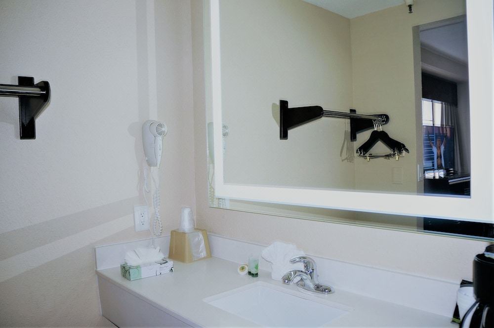 Photo of Bathroom in Milpitas